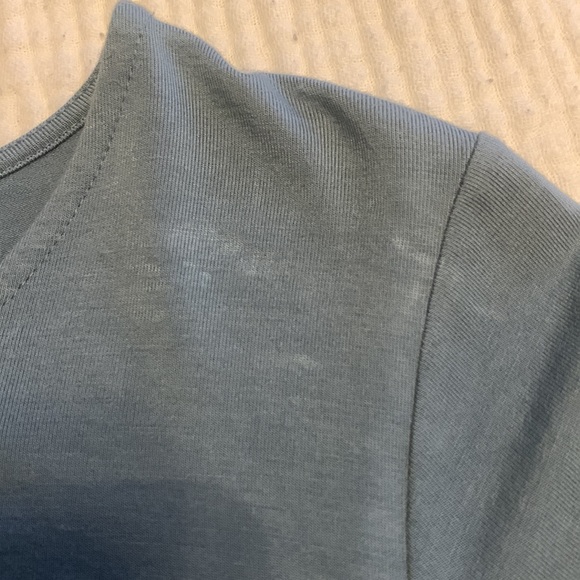 Beautiful Womens Top - Picture 4 of 6